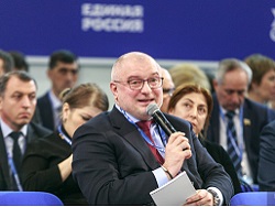 Сенатор Клишас ответил на расследование Навального