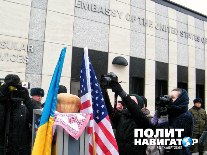 Администрация Порошенко попыталась сорвать акцию в поддержку Трампа в Киеве 