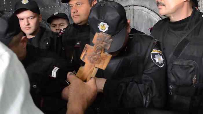 Антиправославная политика власти способствует самоочищению Церкви – православные братства Украины Антиправославная политика власти способствует самоочищению Церкви – православные братства Украины