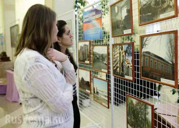 «Война и мир глазами детей Донбасса»: удивительная выставка открылась в Симферополе (ФОТО) «Война и мир глазами детей Донбасса»: удивительная выставка открылась в Симферополе (ФОТО)