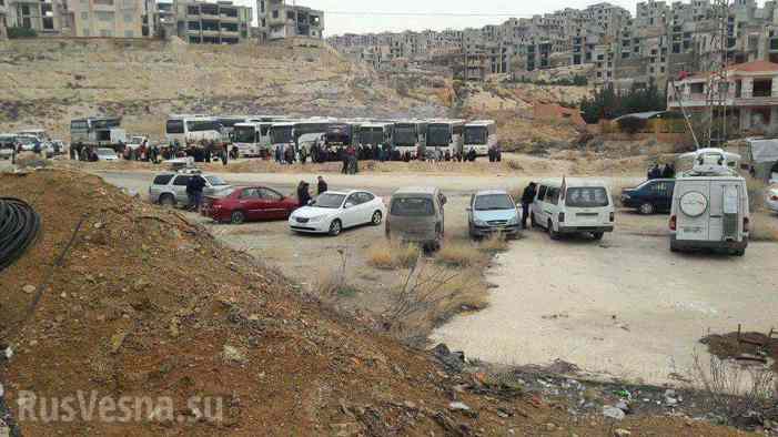 Битва за воду: Армия Сирии ведет наступление под Дамаском, флаг САР поднят на важными объектами (ФОТО, ВИДЕО) Битва за воду: Армия Сирии ведет наступление под Дамаском, флаг САР поднят на важными объектами (ФОТО, ВИДЕО)