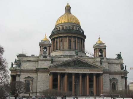 Работающий сейчас как музей Исаакиевский собор в Петербурге могут передать РПЦ — СМИ 