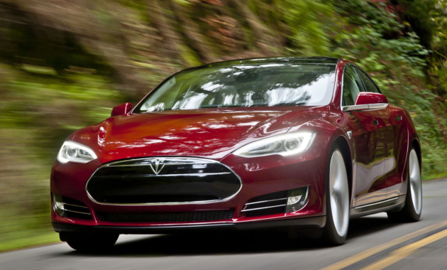 Tesla Model S стал быстрее в разгоне с места