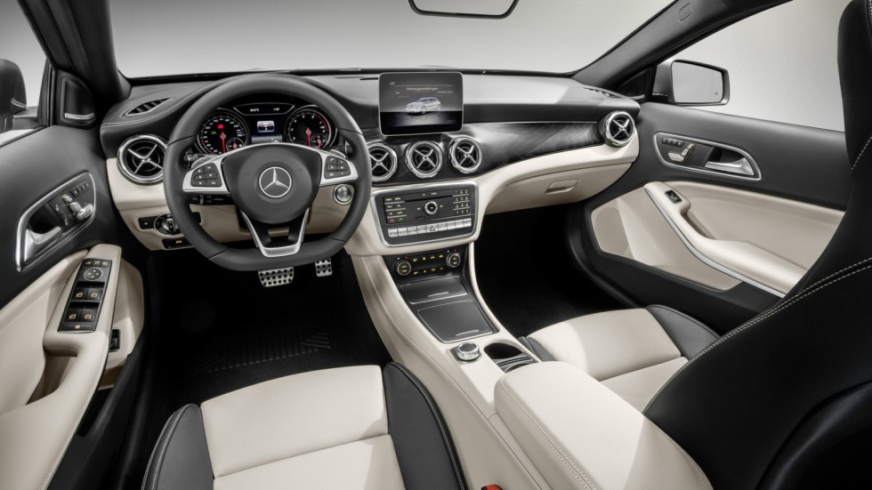 Названы цены рестайлингового Mercedes-Benz GLA