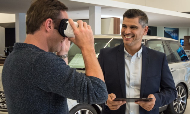 Jaguar Land Rover осваивает продажи автомобилей с помощью VR