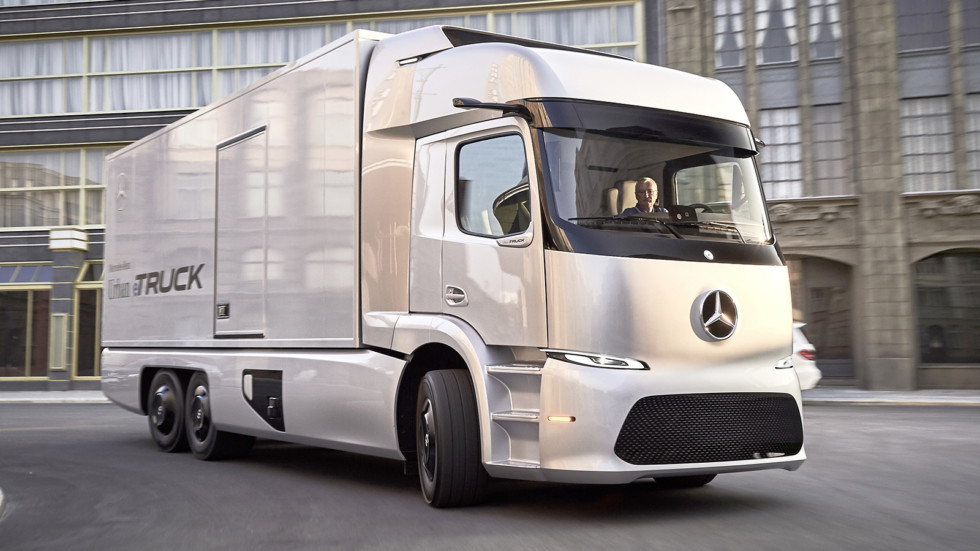 Mercedes передаст 20 грузовиков Urban eTruck первым заказчикам