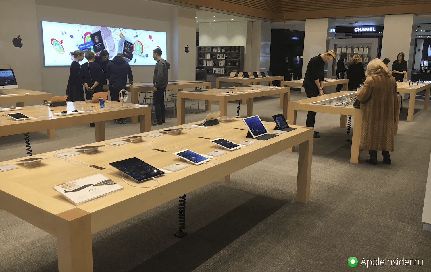 Фотоотчет о визите в обновленный Apple Shop в ЦУМе