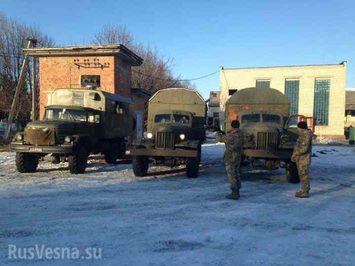 ВСУ в зону «АТО» выделили ржавые грузовики 50-ых годов (ФОТОФАКТ)