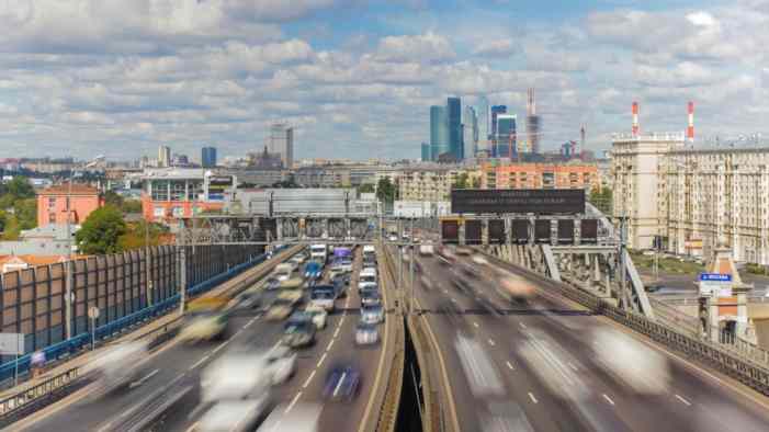Названы российские города с самыми загруженными дорогами