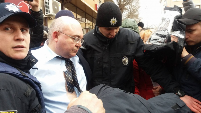 В Европарламенте осудили избиение украинского политолога боевиками «АТО» в Черновцах 