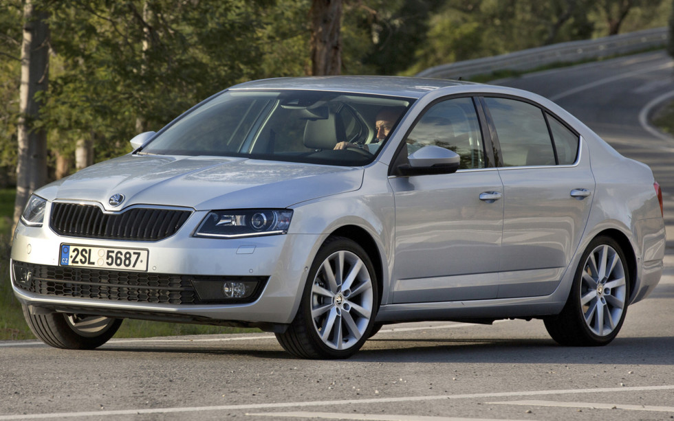 Skoda меняет условия программы продаж авто с пробегом в РФ