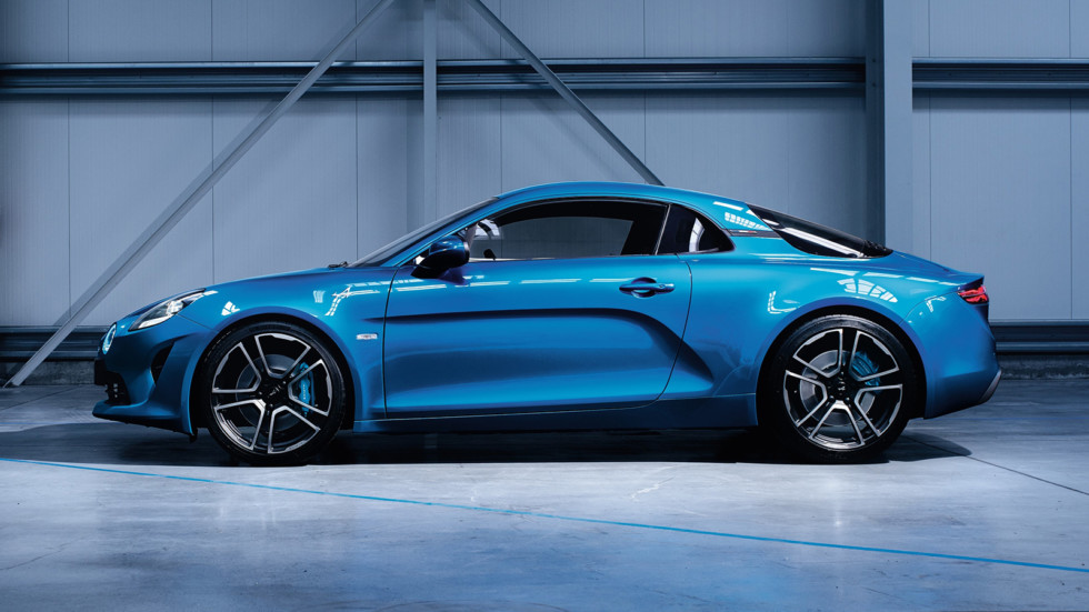 Первые фото нового спорткупе Alpine A110