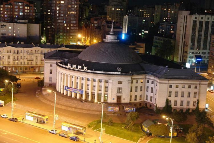 На Украине хотят приватизировать цирки и общественные бани 