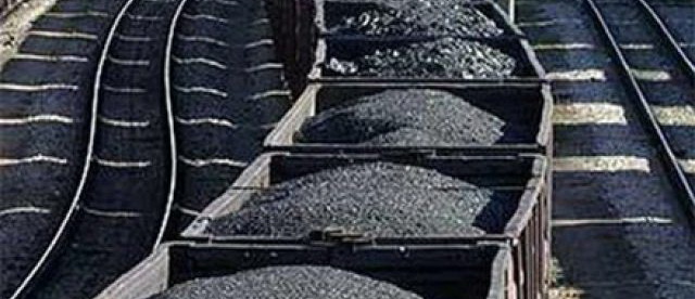 У Ахметова предупредили, что Украине придется покупать уголь в России 