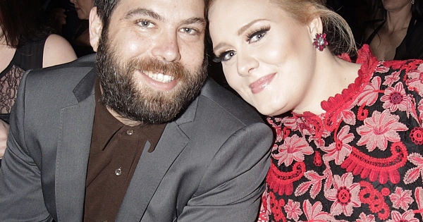 Adele призналась, что вышла замуж