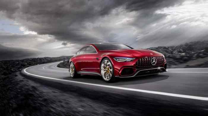 Лифтбек Mercedes-AMG: начались дорожные испытания