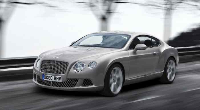 Продажи подержанных люксовых авто сократились в РФ Продажи подержанных люксовых авто сократились в РФ