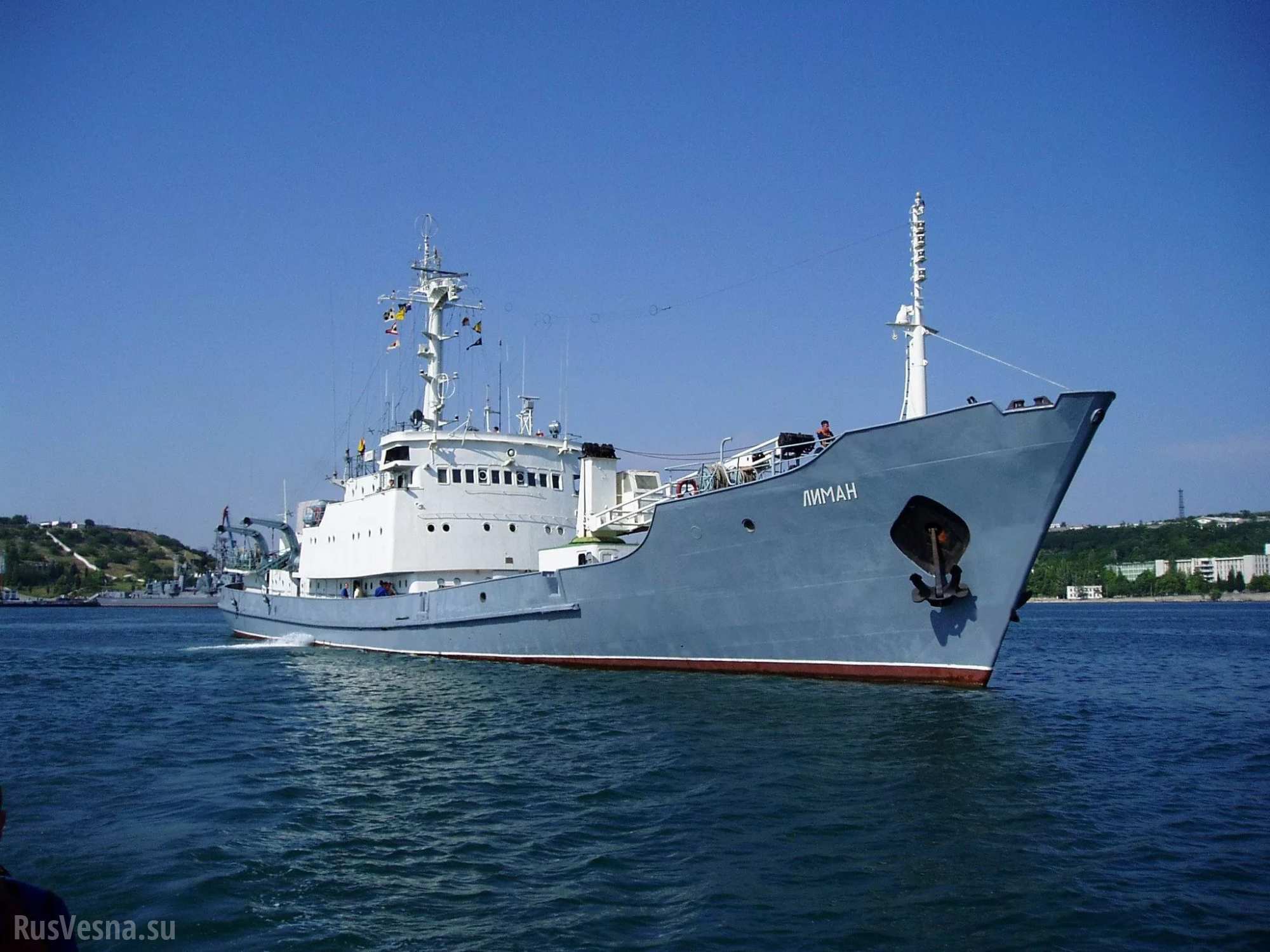 Корабль Черноморского флота затонул после столкновения в Босфоре (+ВИДЕО)