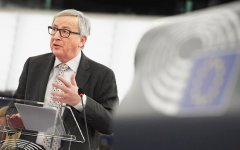 Президент Еврокомиссии заявил о поддержке выхода штатов из состава США