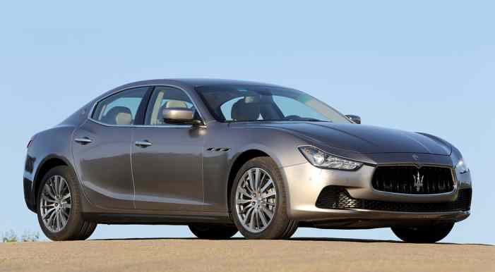 Продажи подержанных люксовых авто сократились в РФ Продажи подержанных люксовых авто сократились в РФ