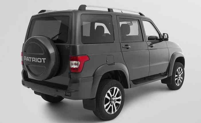 Известна цена новой базовой версии УАЗ Патриот