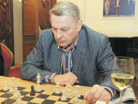 В Москве прошел турнир по шахматным поддавкам