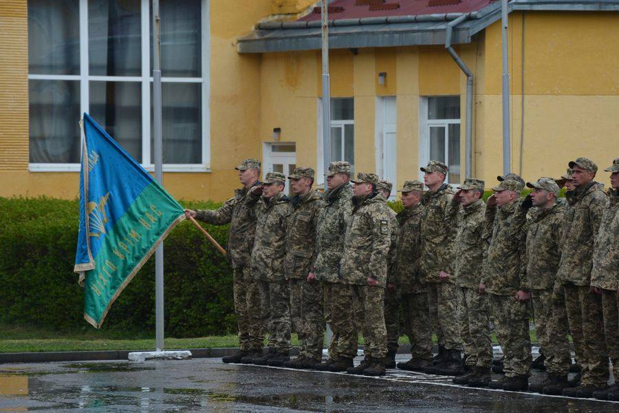 На Львовщине международные инструкторы начали двухмесячную тренировку десантников из 79-й бригады ВСУ 