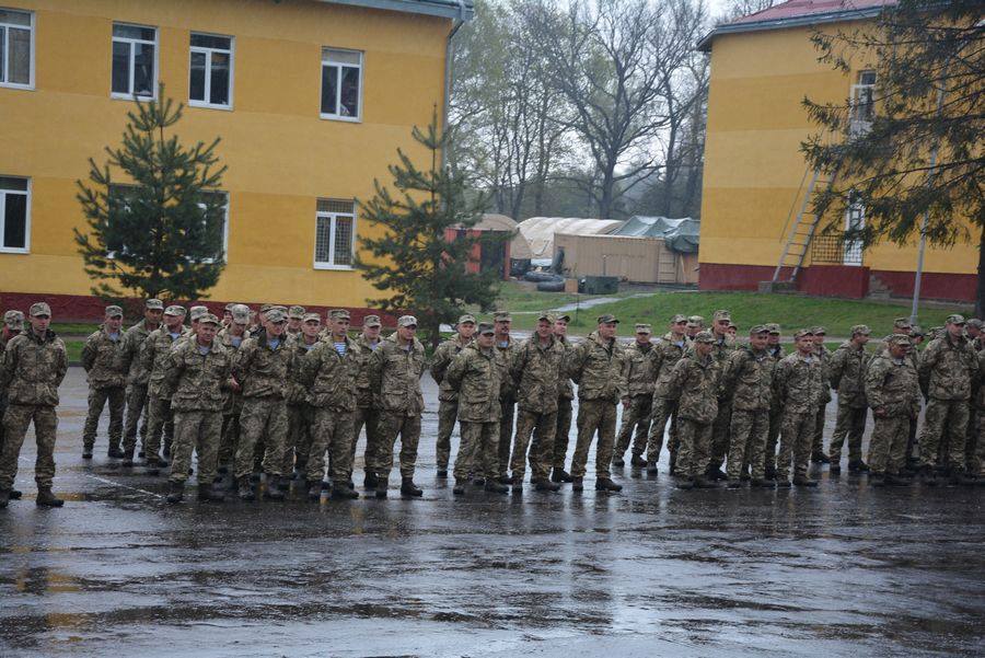 На Львовщине международные инструкторы начали двухмесячную тренировку десантников из 79-й бригады ВСУ 