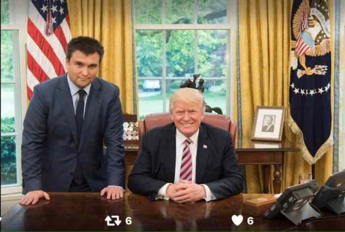 В Сети высмеивают фото Климкина с Трампом 