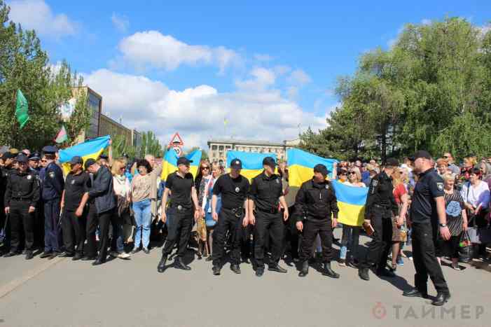 Николаев — русский город: ветераны-афганцы избили «атошников»-провокаторов (ФОТО, ВИДЕО)