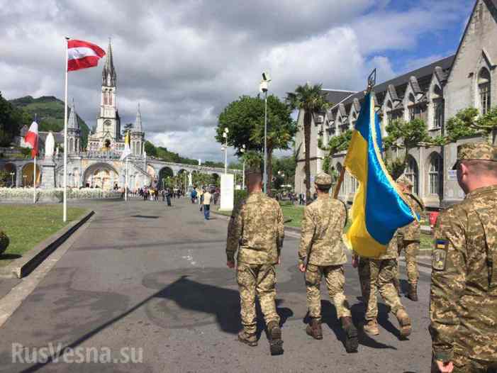 Папа римский встретился с «атошниками» в Ватикане (ФОТО, ВИДЕО)