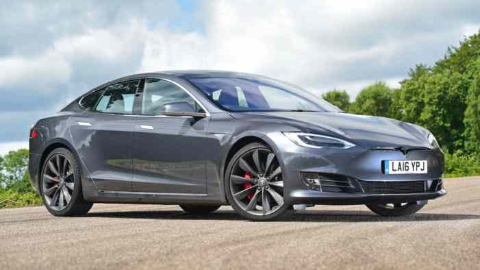 В Европе сделали ставку на солнечные батареи для электрокаров