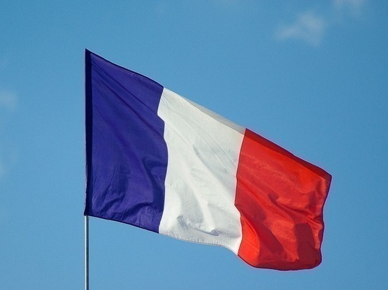 Перед выборами во Франции разыскивают трех подозреваемых в подготовке теракта