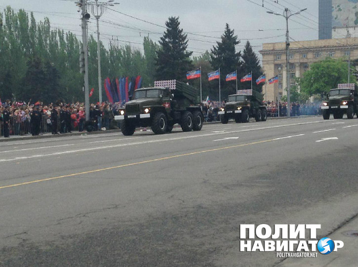 Парад в Донецке: Уже как в Москве – всё чётко и красиво 