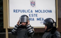 В Молдавии пятерых российских дипломатов объявили персонами нон грата