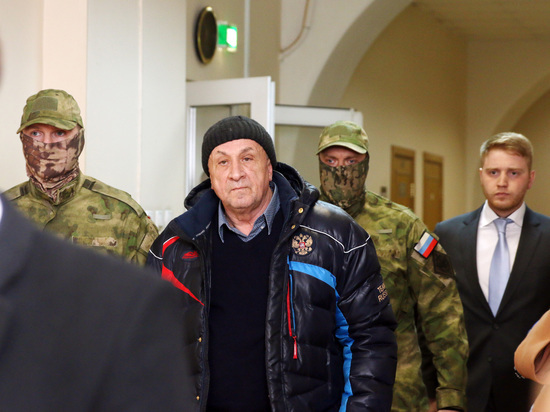 СМИ узнали о частичном признании вины экс-главы Удмуртии Соловьева 