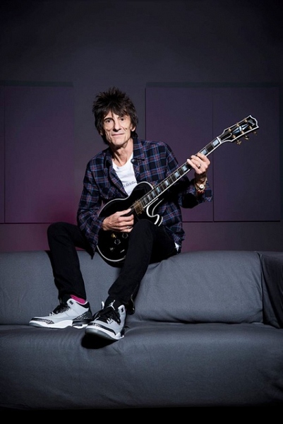 Гитарист Rolling Stones перенес операцию на легком
