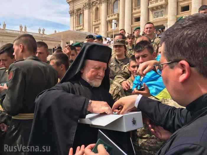 Папа римский встретился с «атошниками» в Ватикане (ФОТО, ВИДЕО)