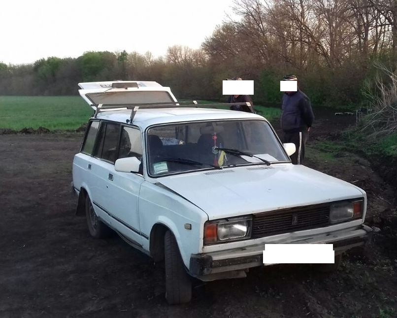 Съедим сами: двоим украинцам не дали вывезти в Россию сало в мешках Съедим сами: двоим украинцам не дали вывезти в Россию сало в мешках