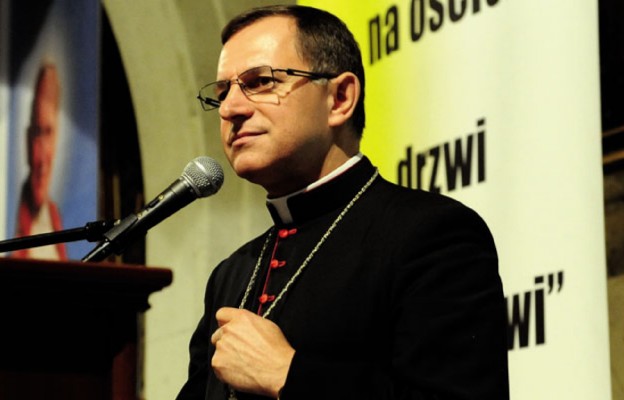 Боевики АТО требуют выслать католического священника за слова о каре украинцам за геноцид поляков 
