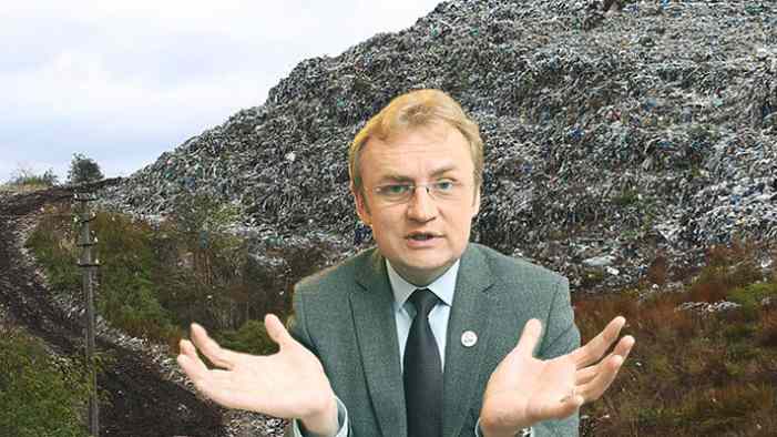 Садового отстранили от львовского мусора — теперь этим занимается губернатор области 