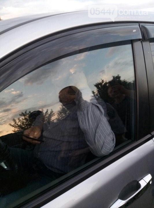 В Конотопе депутат открыл огонь по людям прямо в центре города 