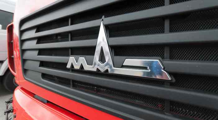 МАЗ начнёт обслуживать двигатели Mercedes в России