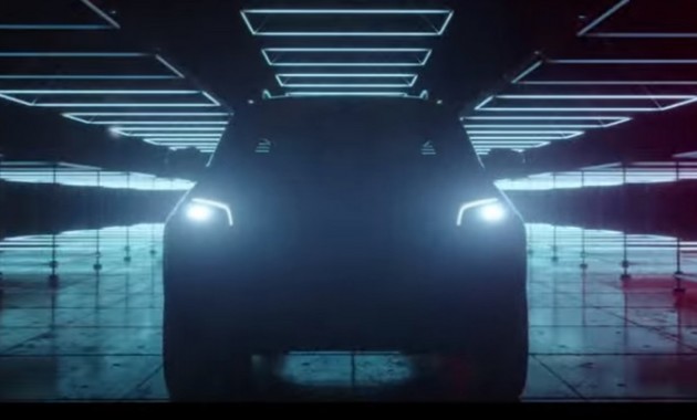 Появилось официальное видео серийного пикапа Mercedes