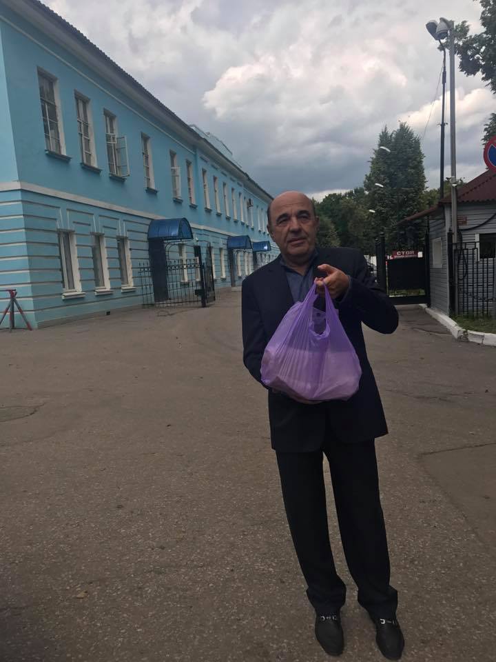 Рабинович привез сало для бандеровца в российскую тюрьму 