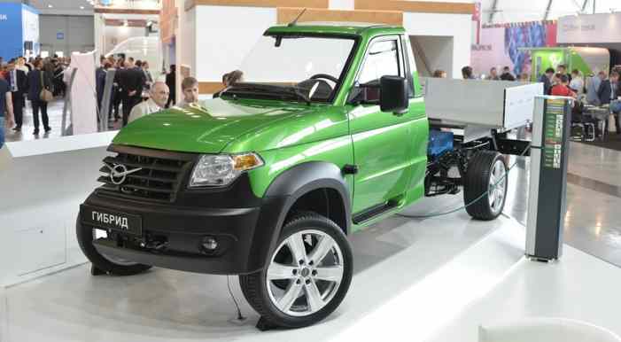 УАЗ показал гибридный грузовик Профи. Фото и видео УАЗ показал гибридный грузовик Профи. Фото и видео