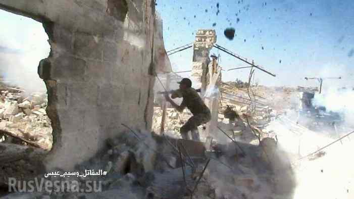 Городские бои: Спецназ САА с собаками выискивает норы боевиков и отвоевывает кварталы под Дамаском (ФОТО)