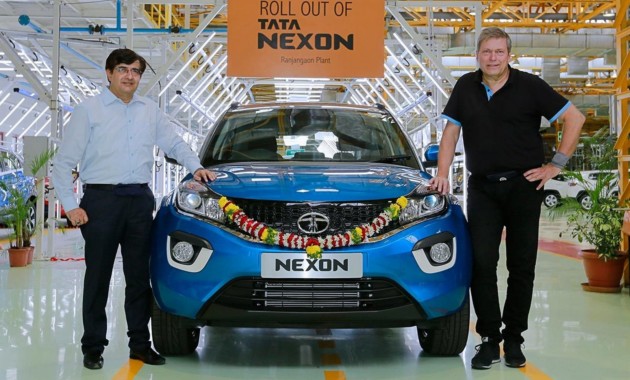 Новый компактный кроссовер Tata Nexon встал на конвейер