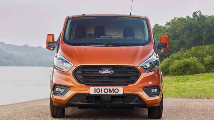 Ford обновил фургон Transit Custom