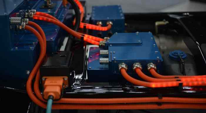 УАЗ показал гибридный грузовик Профи. Фото и видео УАЗ показал гибридный грузовик Профи. Фото и видео